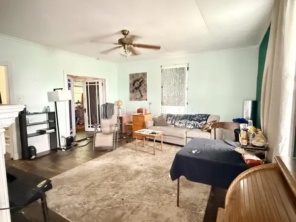 2629 E Division ST, Springfield, MO 65803