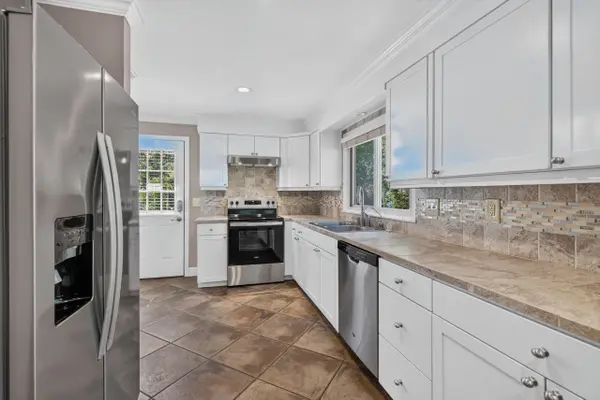 117 Edgewood AVE, Landrum, SC 29356