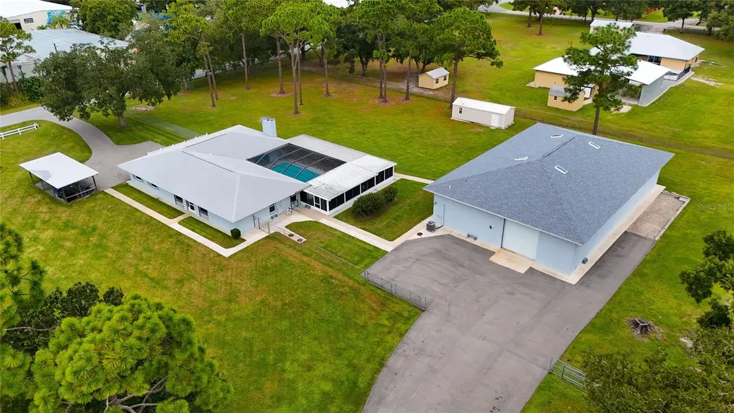 2421 47TH ST, Sarasota, FL 34234