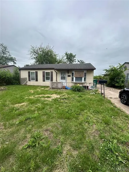 608 St Monica DR, Cahokia, IL 62206