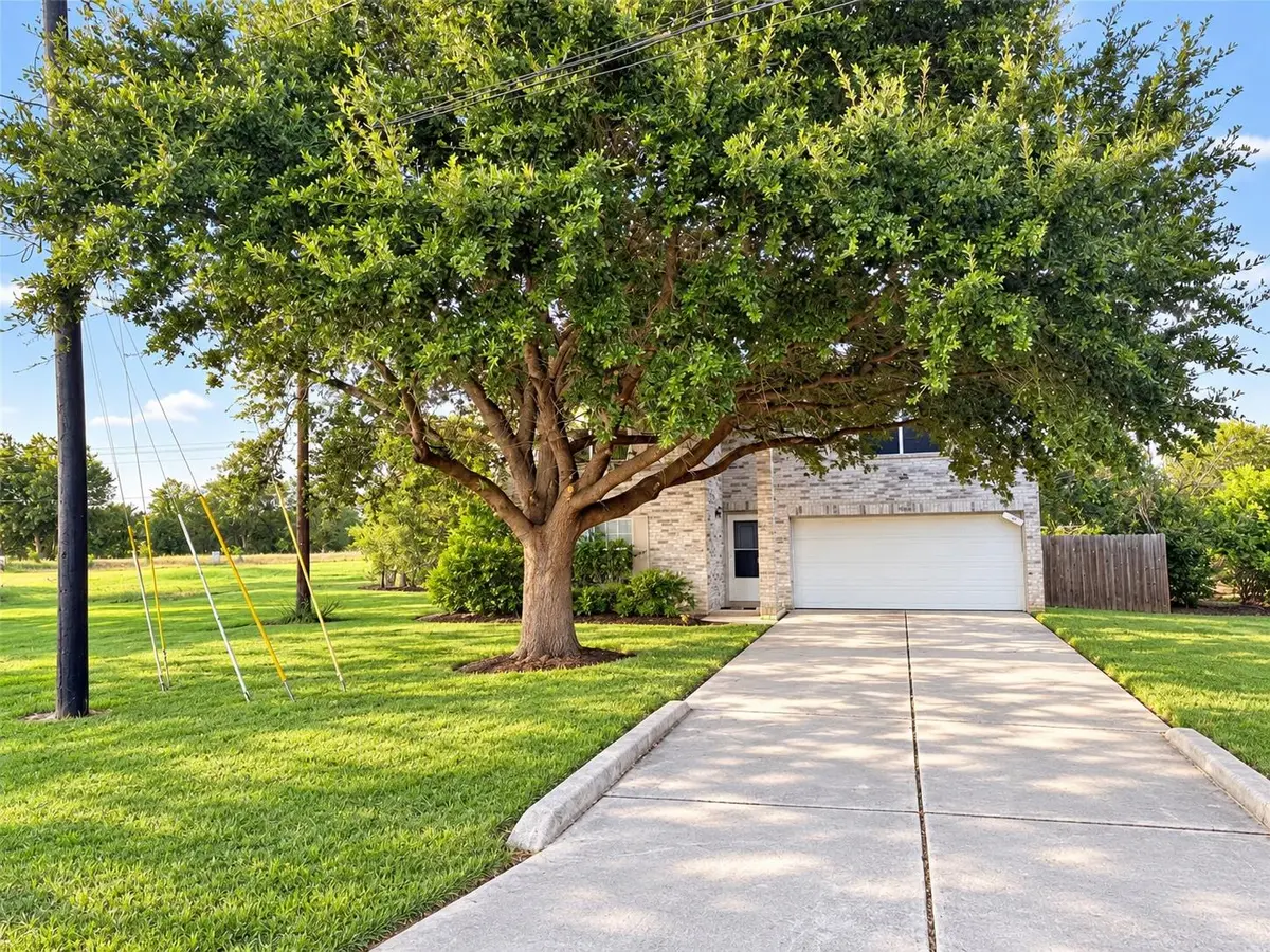 3085 Crestmont LN, Kyle, TX 78640