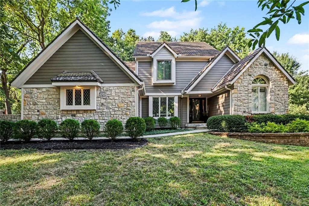 11852 Larsen ST, Overland Park, KS 66210