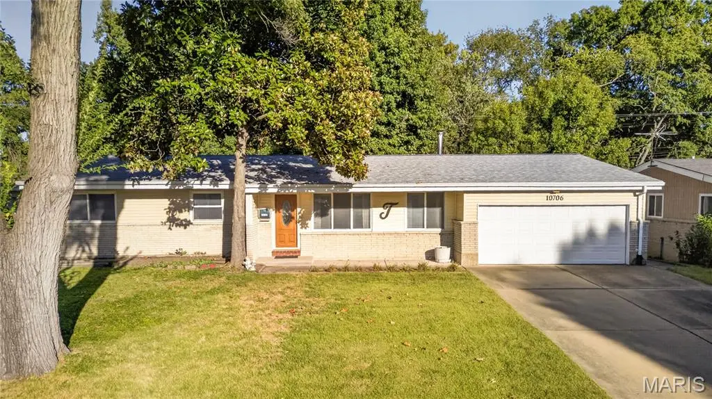10706 Vorhof DR, St Louis, MO 63136