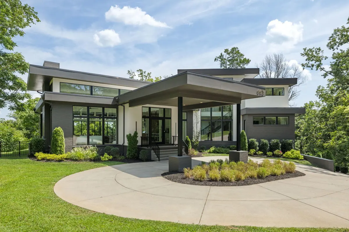 663 Hunters TRL, Nashville, TN 37209