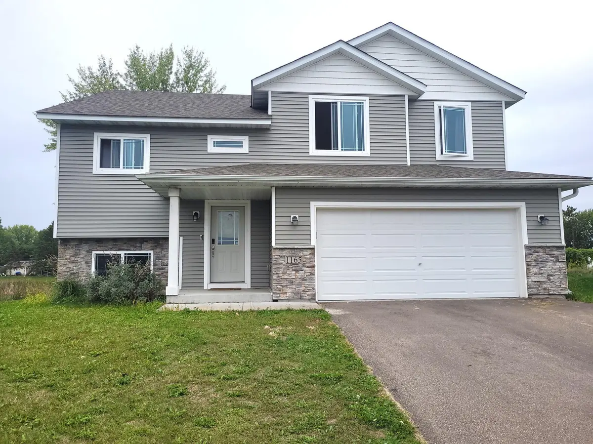1165 Filkins ST, Prescott, WI 54021