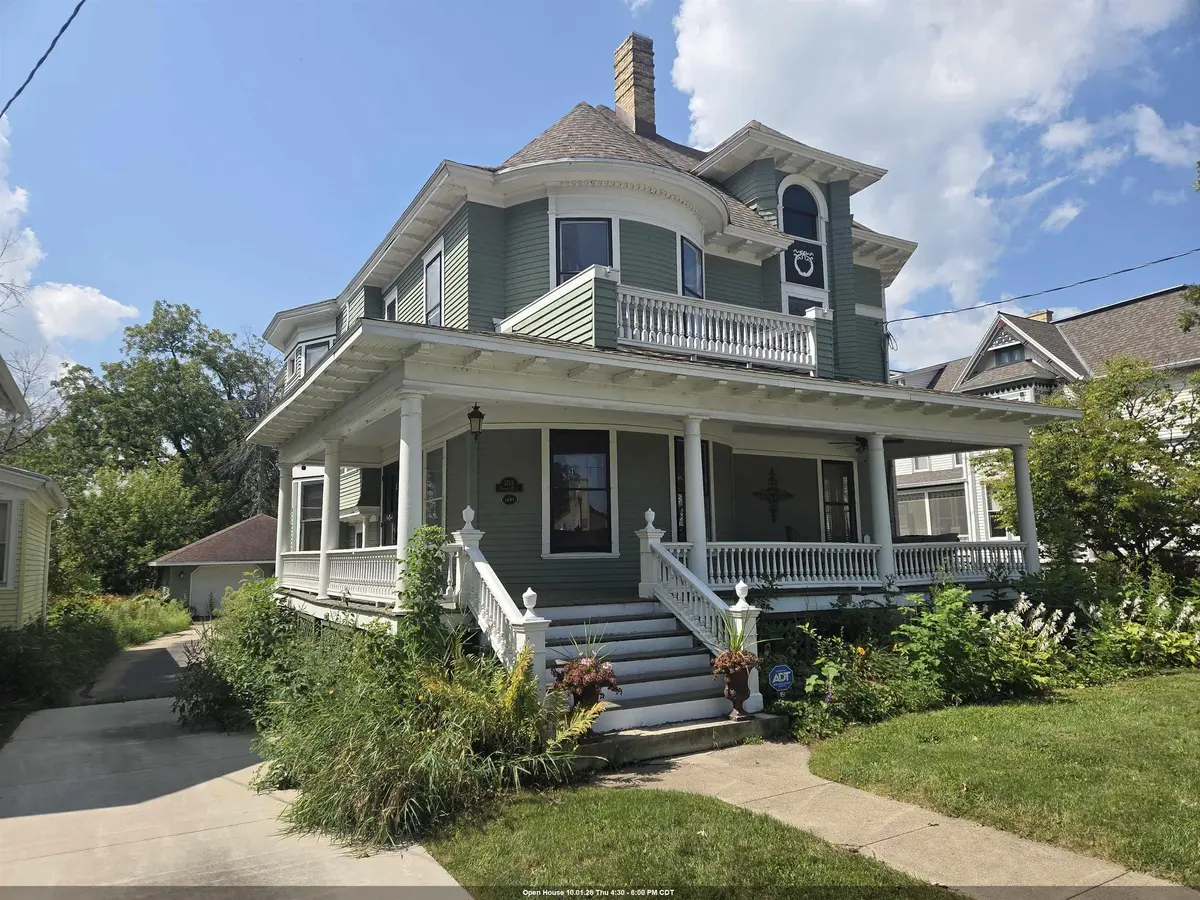 1133 ALGOMA BLVD, Oshkosh, WI 54901