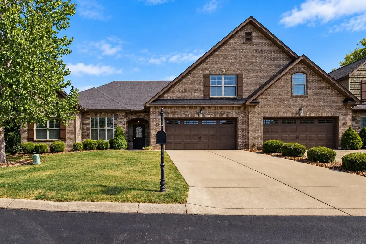 99 Silverstone Ln, Hermitage, TN 37076