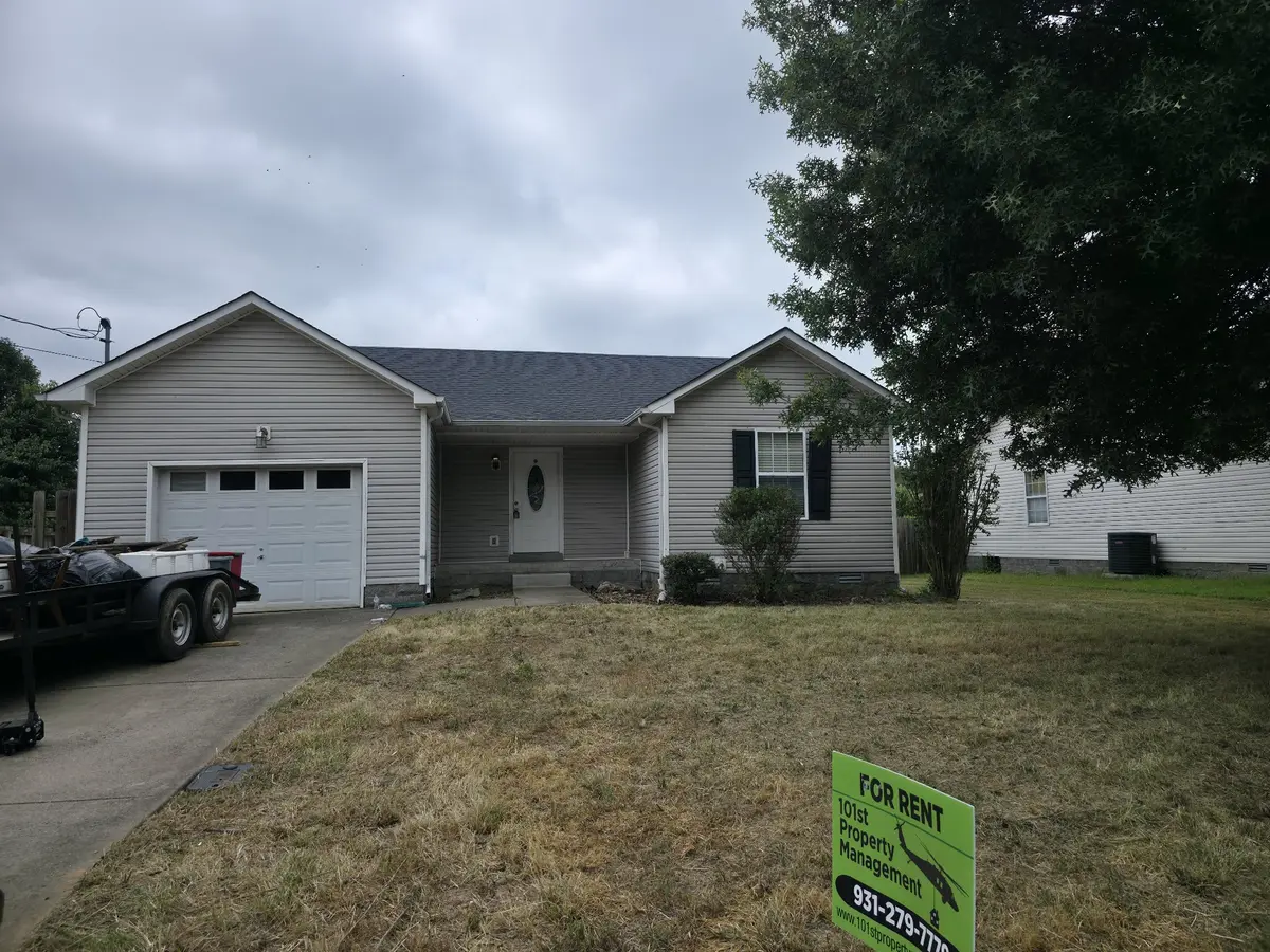 217 Grant Ave, Oak Grove, KY 42262
