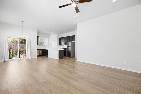 8648 Wellspring LOOP, Round Rock, TX 78665