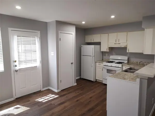 2200 Leah CV #B, Austin, TX 78748