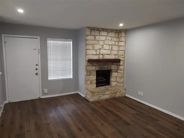 2200 Leah CV #B, Austin, TX 78748