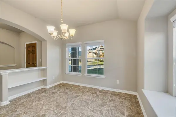 8233 Arezzo DR, Round Rock, TX 78665