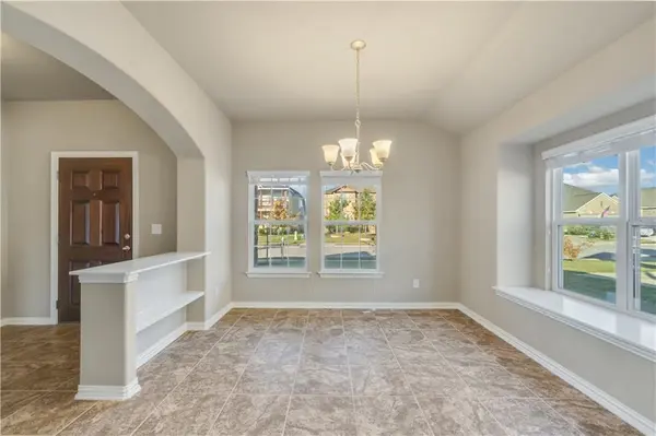 8233 Arezzo DR, Round Rock, TX 78665