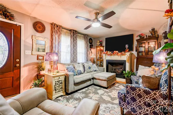 1564 Timberlake DR, Shelby, NC 28150