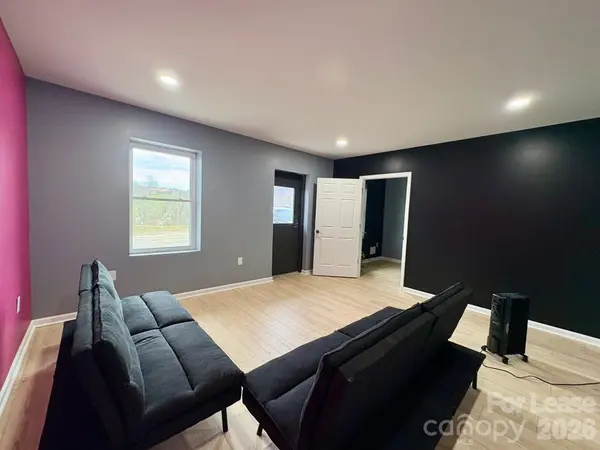 5134 Old Haywood RD, Mills River, NC 28759