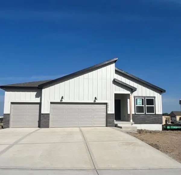 10417 N Holly ST, Kansas City, MO 64155