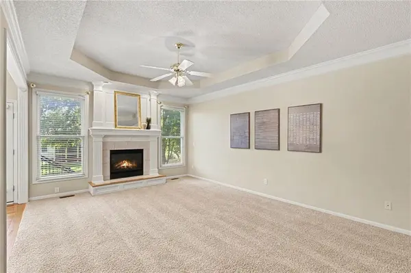 16773 W 157th TER, Olathe, KS 66062