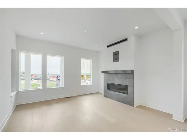 739 Carabiner, Erie, CO 80516
