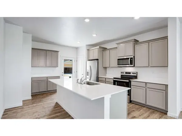 323 N Bersshine, Watkins, CO 80137