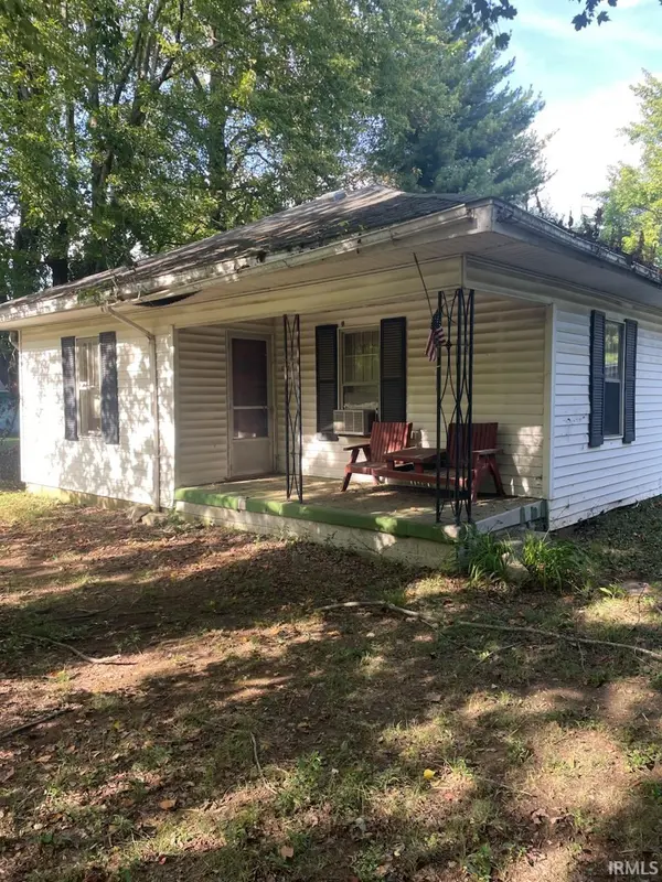4773 N Overby ST, Bicknell, IN 47512