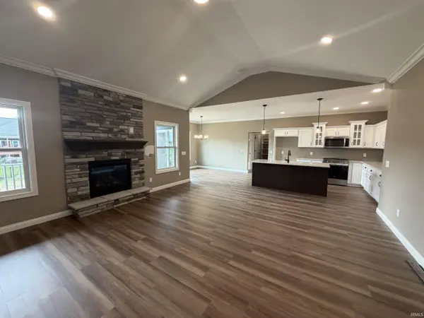 2790 Lake Tahoe TRL, Warsaw, IN 46582