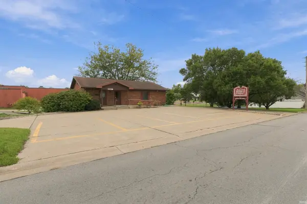 207 W Winona AVE, Warsaw, IN 46580-4355