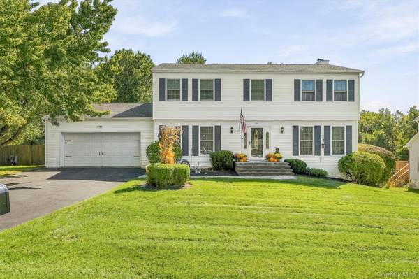 23 Clinton DR, Washingtonville, NY 10992