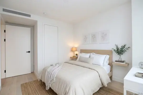 14449 S Northern BLVD #412, Flushing, NY 11354