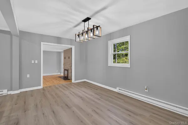 517 E Mountain RD, Cold Spring, NY 10516