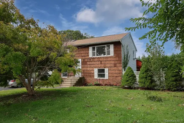 84 Craft RD, Centereach, NY 11720