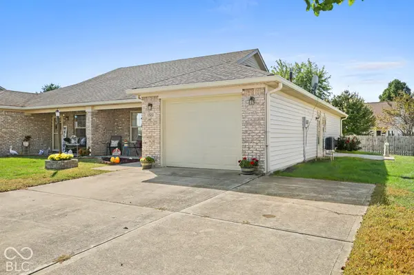 1320 Swan DR, Franklin, IN 46131