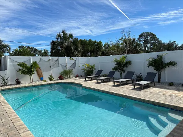 215 60TH ST NW, Bradenton, FL 34209