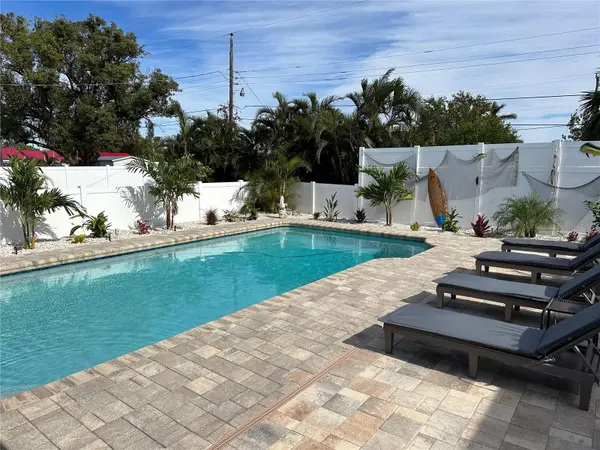 215 60TH ST NW, Bradenton, FL 34209