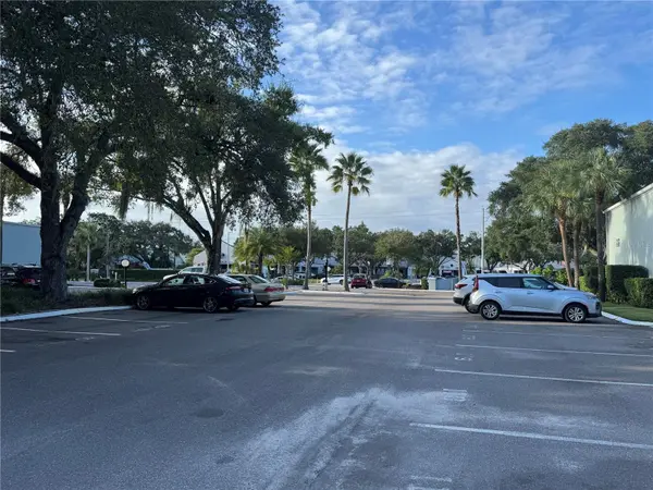 2884 SOMERSET PARK DR #2907, Tampa, FL 33613