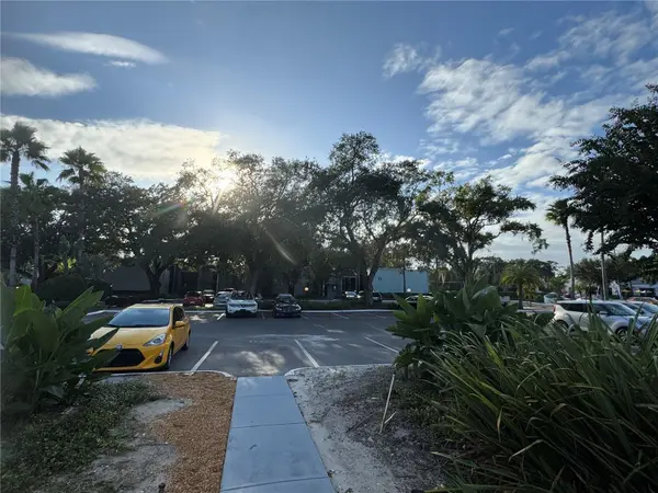 2884 SOMERSET PARK DR #2907, Tampa, FL 33613