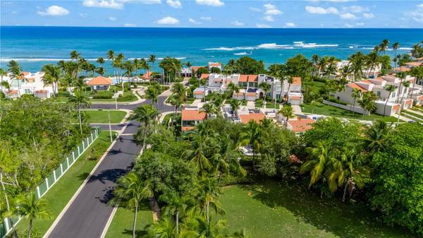 53 CALLE ARRECIFE, Dorado, PR 00646