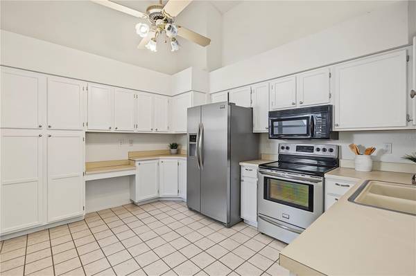 3960 MERMOOR DR, Palm Harbor, FL 34685
