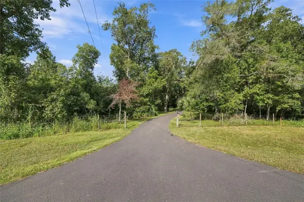 880 EMERSON RD, Brooksville, FL 34601