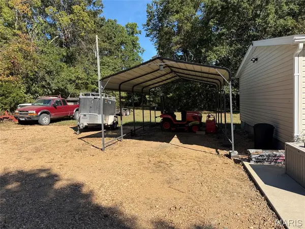 512 Wayne 336, Piedmont, MO 63957