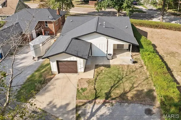 1510 Lindenthal AVE, Highland, IL 62249