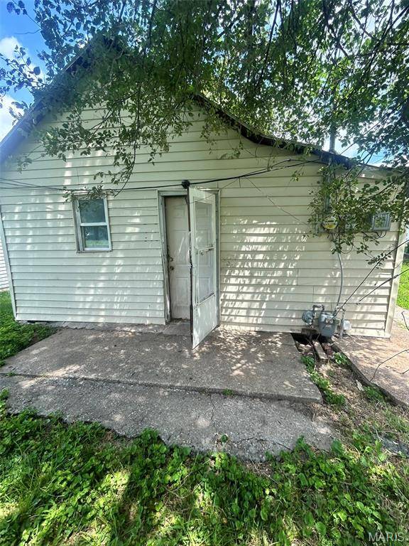 1541 5th ST, Madison, IL 62060
