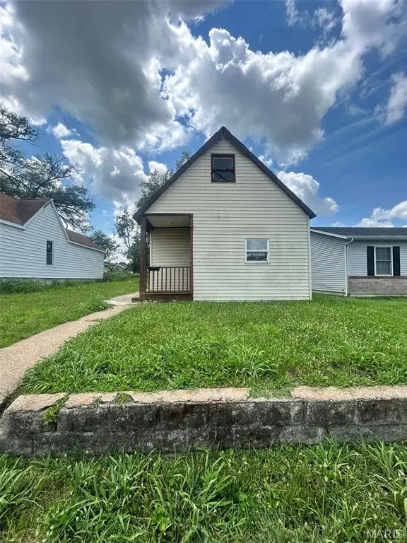 1541 5th ST, Madison, IL 62060
