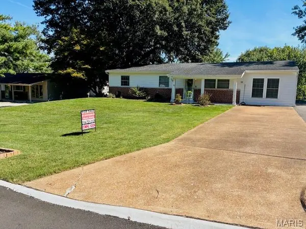 246 Howard DR, Ballwin, MO 63021
