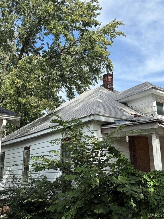 1096 W green, Decatur, IL 62522