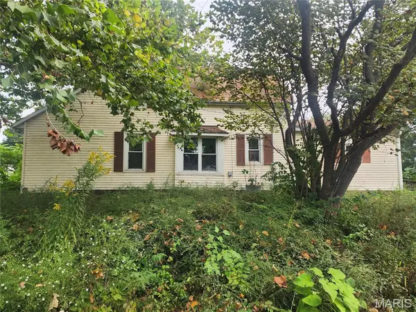 108 W Illinois ST, Sorento, IL 62086