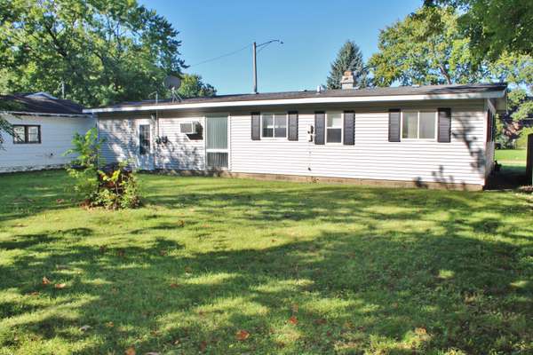 39 Lynwood DR, Morris, IL 60450