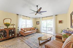 881 Mandarin DR NE, Palm Bay, FL 32905