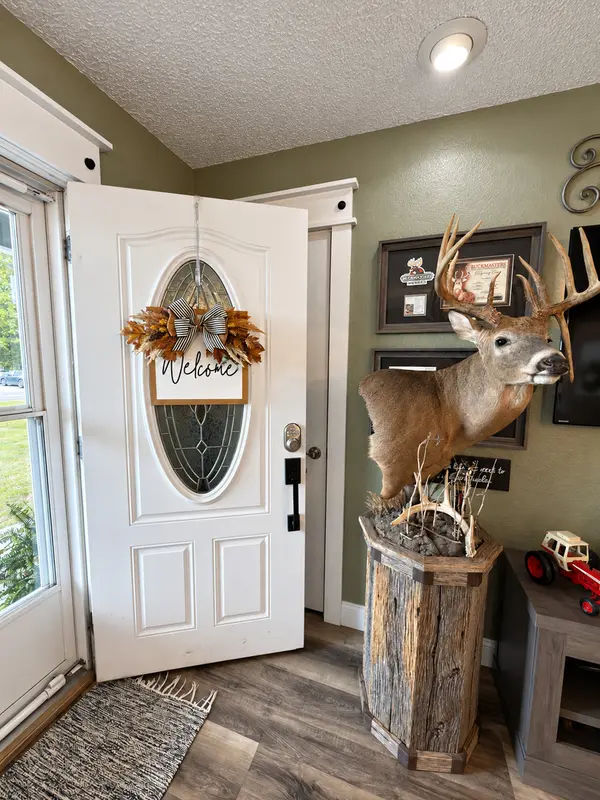 8015 Brubaker RD, Iuka, IL 62849