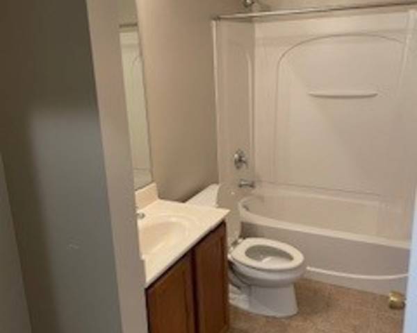 10 N Lake ST #310, Grayslake, IL 60030