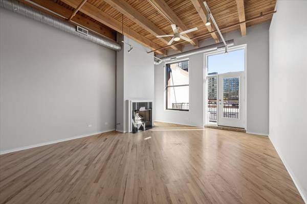 616 W FULTON ST #213, Chicago, IL 60661